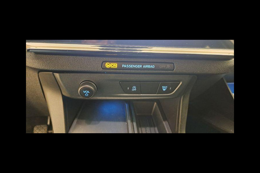 Ford Puma 1.0 EcoBoost Hybrid Titanium 125pk | Winterpack | SYNC 4 Navigatie | Achteruitrijcamera Ford Puma 1.0 EcoBoost Hybrid Titanium 125pk | Winterpack | SYNC 4 Navigatie | Achteruitrijcamera
