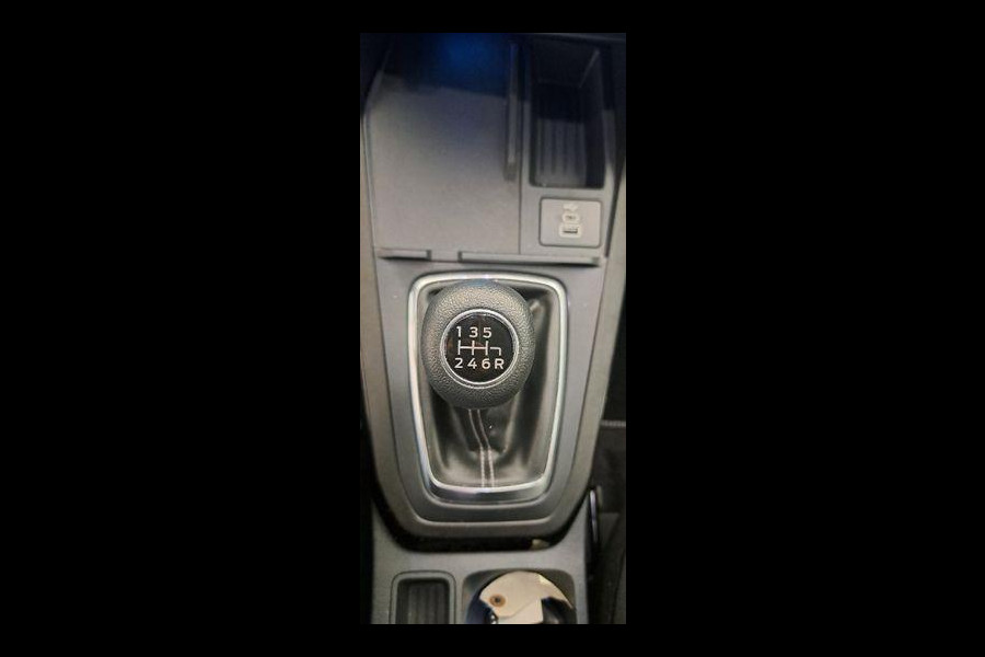 Ford Puma 1.0 EcoBoost Hybrid Titanium 125pk | Winterpack | SYNC 4 Navigatie | Achteruitrijcamera Ford Puma 1.0 EcoBoost Hybrid Titanium 125pk | Winterpack | SYNC 4 Navigatie | Achteruitrijcamera