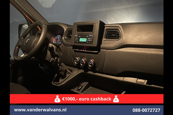 Renault Master 2.3 dCi 135pk *Rijklaar Direct Rijden* Pickup Open laadbak Dubbel cabine Euro6 Airco | 7-Zits | 2500kg Trekhaak Bluetooth-telefoonvoorbereiding