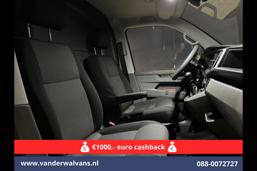 Volkswagen Transporter 2.0 TDI 150pk L2H1 Euro6 Airco | 2500kg Trekhaak | Apple Carplay | Android Auto Parkeersensoren, Cruisecontrol Volkswagen Transporter 2.0 TDI 150pk L2H1 Euro6 Airco | 2500kg Trekhaak | Apple Carplay | Android Auto Parkeersensoren, Cruisecontrol