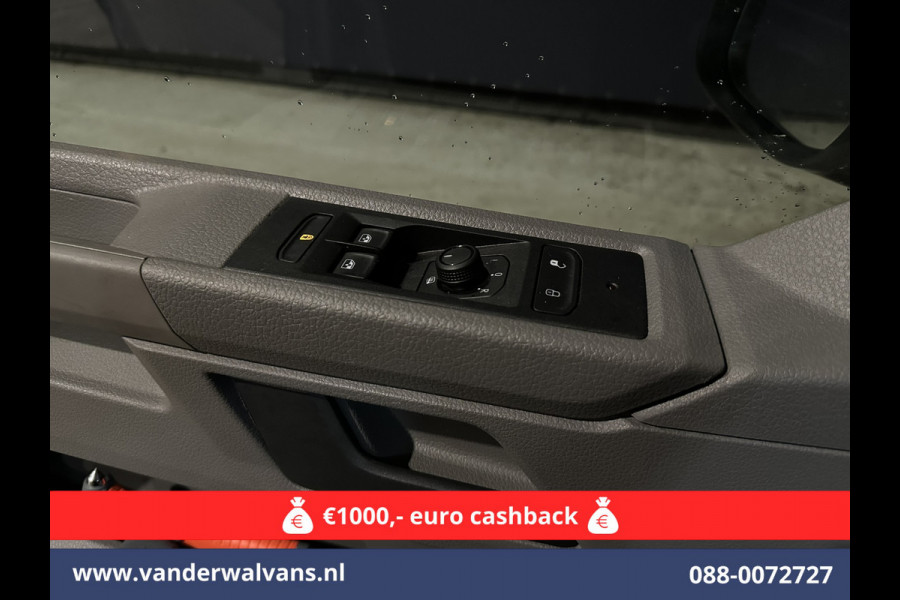 Volkswagen Transporter 2.0 TDI 150pk L2H1 Euro6 Airco | 2500kg Trekhaak | Apple Carplay | Android Auto Parkeersensoren, Cruisecontrol Volkswagen Transporter 2.0 TDI 150pk L2H1 Euro6 Airco | 2500kg Trekhaak | Apple Carplay | Android Auto Parkeersensoren, Cruisecontrol