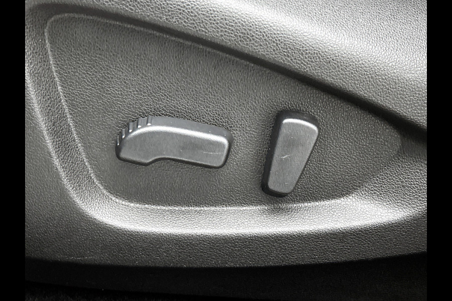 Renault Kadjar 1.3 TCe 140PK Intens / CAMERA / NAVI / LEDER