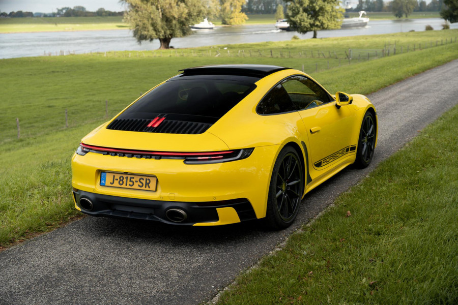 Porsche 992 911 3.0 Carrera S (FULL Option, Dealer OnderH, Sport design GTS, Pano, Sport Chrono, 4W Besturing, Stoel Koeling, Etc)