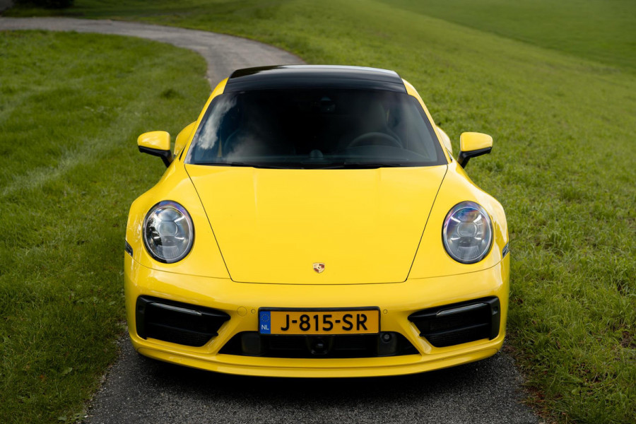 Porsche 992 911 3.0 Carrera S (FULL Option, Dealer OnderH, Sport design GTS, Pano, Sport Chrono, 4W Besturing, Stoel Koeling, Etc)