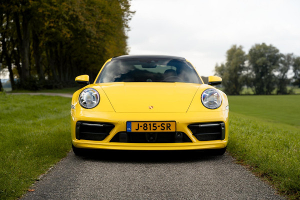 Porsche 992 911 3.0 Carrera S (FULL Option, Dealer OnderH, Sport design GTS, Pano, Sport Chrono, 4W Besturing, Stoel Koeling, Etc)