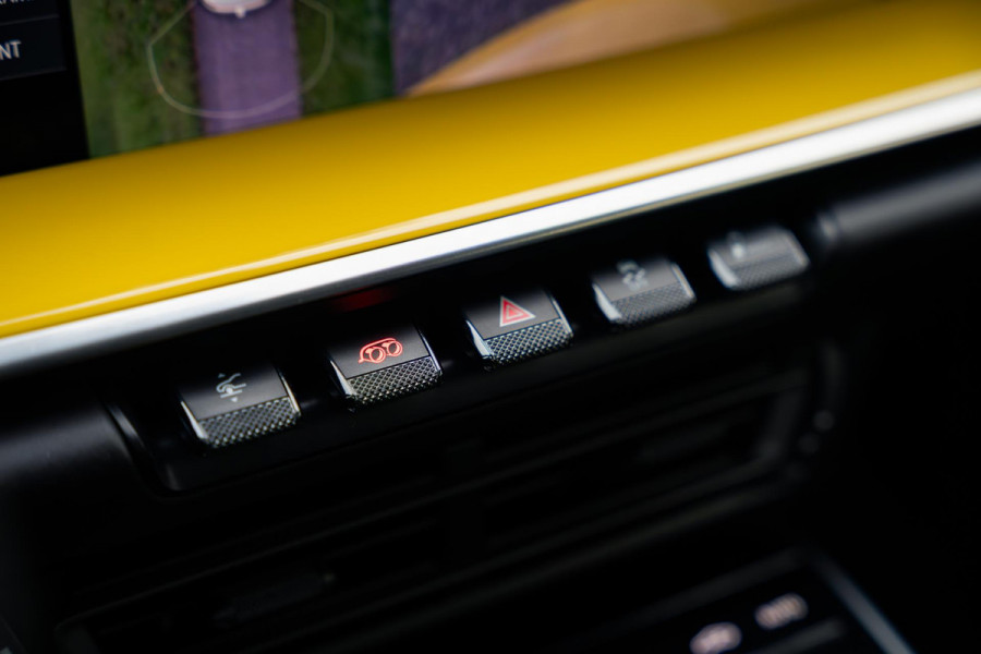 Porsche 992 911 3.0 Carrera S (FULL Option, Dealer OnderH, Sport design GTS, Pano, Sport Chrono, 4W Besturing, Stoel Koeling, Etc)