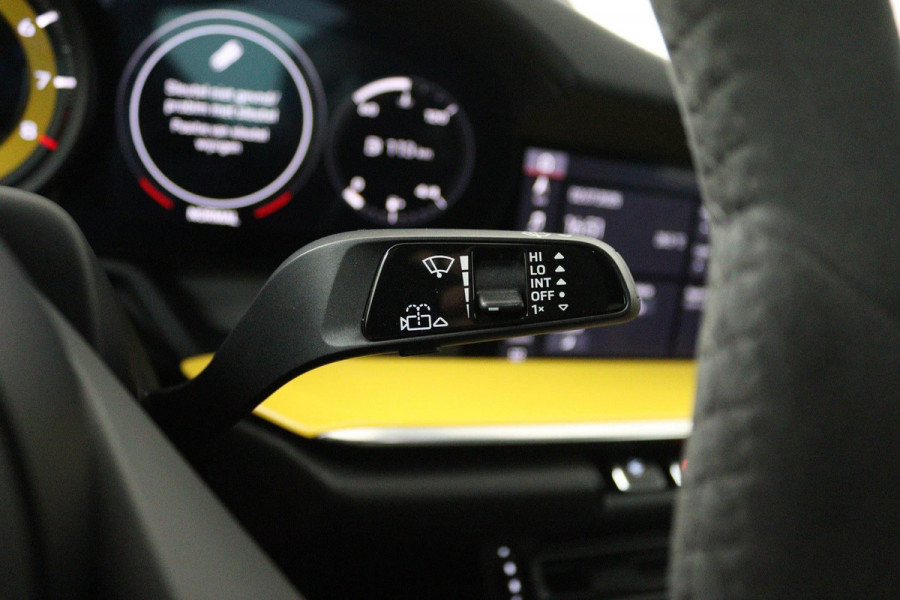 Porsche 992 911 3.0 Carrera S (FULL Option, Dealer OnderH, Sport design GTS, Pano, Sport Chrono, 4W Besturing, Stoel Koeling, Etc)