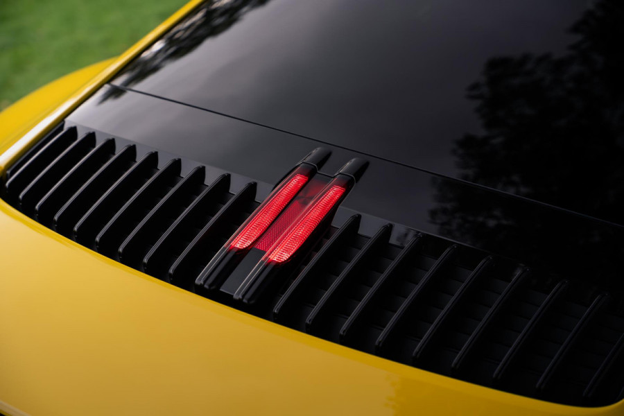 Porsche 992 911 3.0 Carrera S (FULL Option, Dealer OnderH, Sport design GTS, Pano, Sport Chrono, 4W Besturing, Stoel Koeling, Etc)