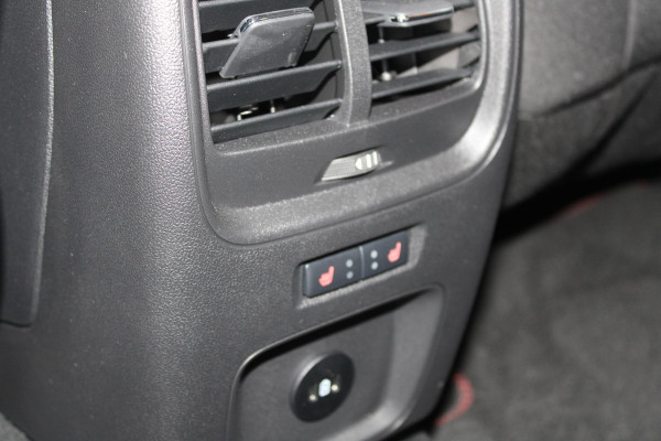 Ford Kuga 2.5 PHEV ST-Line 243pk | Driver Assistance Pack | Winterpack | Trekhaak Wegklapbaar | All Season banden | 2.100kg Trekgewicht