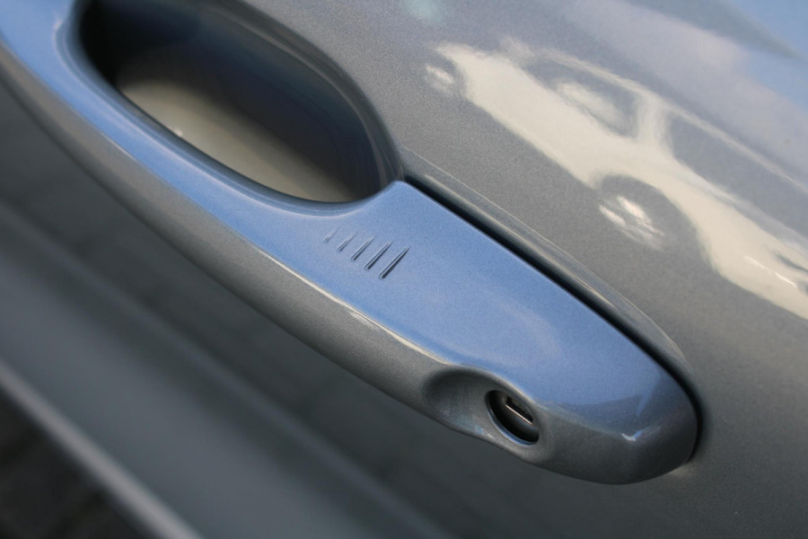 Ford Kuga 2.5 PHEV ST-Line 243pk | Driver Assistance Pack | Winterpack | Trekhaak Wegklapbaar | All Season banden | 2.100kg Trekgewicht