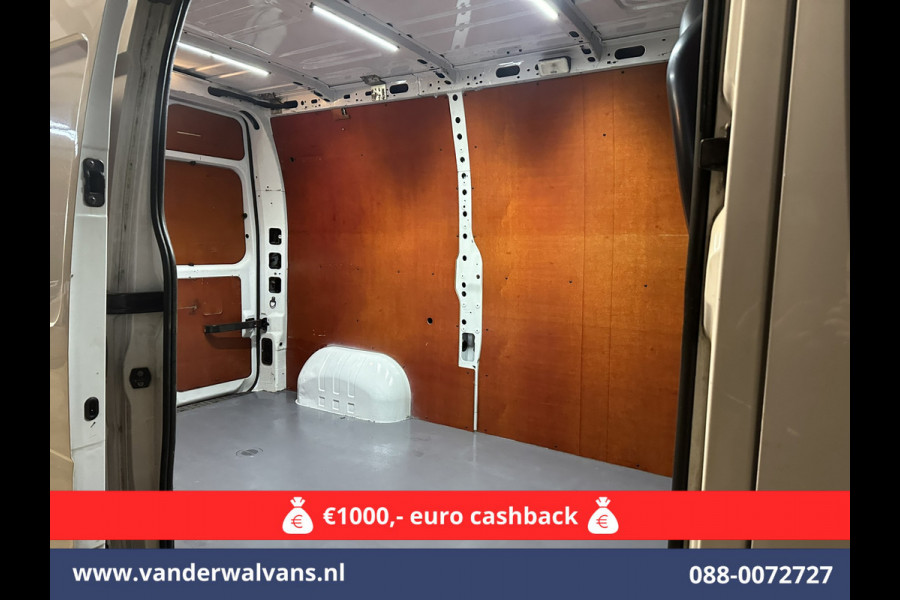 Opel Movano 2.3 CDTI 145pk L2H2 Euro6 Airco | Imperiaal | Trap | Camera | Navigatie | 2500kg Trekhaak Cruisecontrol, Parkeersensoren, Bijrijdersbank
