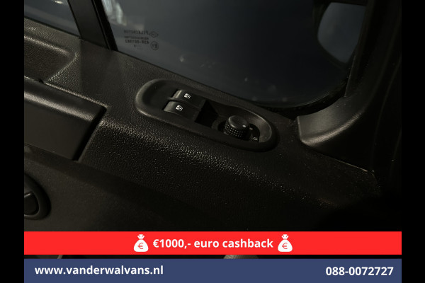 Opel Movano 2.3 CDTI 145pk L2H2 Euro6 Airco | Imperiaal | Trap | Camera | Navigatie | 2500kg Trekhaak Cruisecontrol, Parkeersensoren, Bijrijdersbank