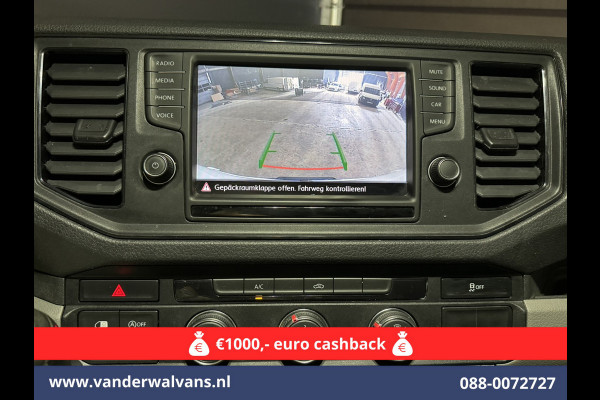 Volkswagen Crafter 2.0 TDI 140pk L3H3 L2H2 Euro6 Airco | Camera | Apple Carplay | Android Auto Bijrijdersbank, 3000kg trekvermogen Volkswagen Crafter 2.0 TDI 140pk L3H3 L2H2 Euro6 Airco | Camera | Apple Carplay | Android Auto Bijrijdersbank, 3000kg trekvermogen