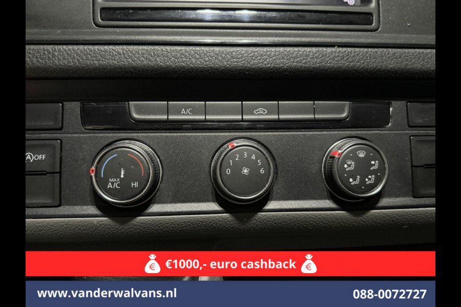 Volkswagen Crafter 2.0 TDI 140pk L3H3 L2H2 Euro6 Airco | Camera | Apple Carplay | Android Auto Bijrijdersbank, 3000kg trekvermogen Volkswagen Crafter 2.0 TDI 140pk L3H3 L2H2 Euro6 Airco | Camera | Apple Carplay | Android Auto Bijrijdersbank, 3000kg trekvermogen