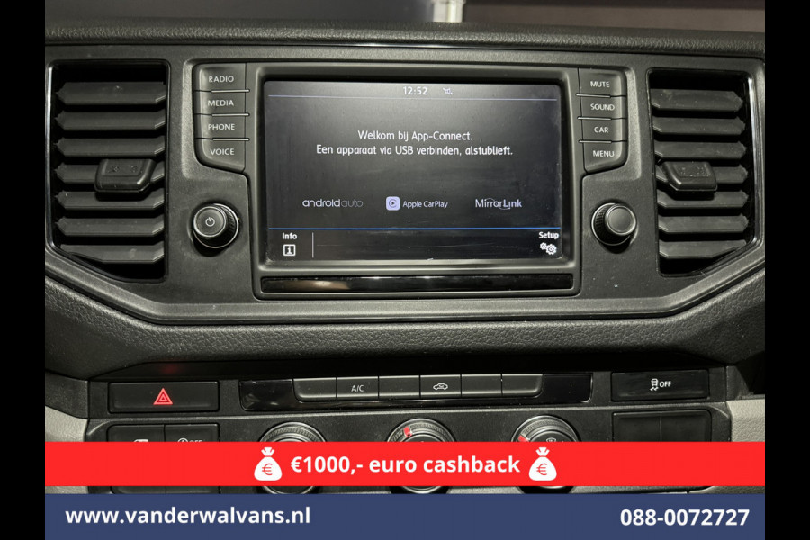 Volkswagen Crafter 2.0 TDI 140pk L3H3 L2H2 Euro6 Airco | Camera | Apple Carplay | Android Auto Bijrijdersbank, 3000kg trekvermogen Volkswagen Crafter 2.0 TDI 140pk L3H3 L2H2 Euro6 Airco | Camera | Apple Carplay | Android Auto Bijrijdersbank, 3000kg trekvermogen
