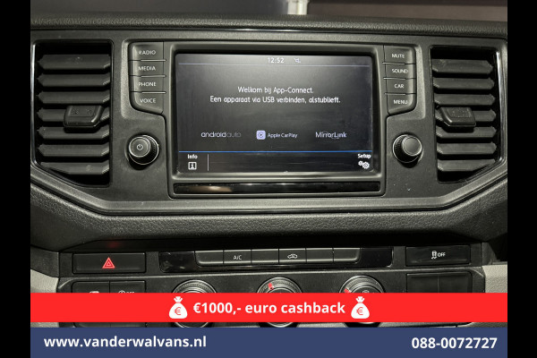 Volkswagen Crafter 2.0 TDI 140pk L3H3 L2H2 Euro6 Airco | Camera | Apple Carplay | Android Auto Bijrijdersbank, 3000kg trekvermogen Volkswagen Crafter 2.0 TDI 140pk L3H3 L2H2 Euro6 Airco | Camera | Apple Carplay | Android Auto Bijrijdersbank, 3000kg trekvermogen