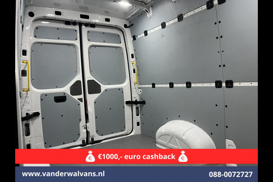 Volkswagen Crafter 2.0 TDI 140pk L3H3 L2H2 Euro6 Airco | Camera | Apple Carplay | Android Auto Bijrijdersbank, 3000kg trekvermogen Volkswagen Crafter 2.0 TDI 140pk L3H3 L2H2 Euro6 Airco | Camera | Apple Carplay | Android Auto Bijrijdersbank, 3000kg trekvermogen