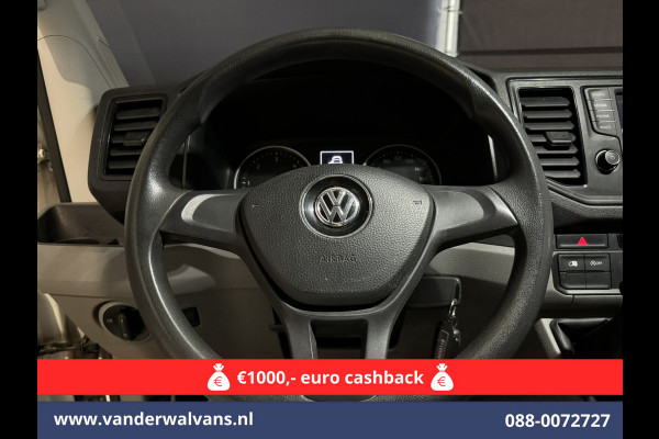 Volkswagen Crafter 2.0 TDI 140pk L3H3 L2H2 Euro6 Airco | Camera | Apple Carplay | Android Auto Bijrijdersbank, 3000kg trekvermogen Volkswagen Crafter 2.0 TDI 140pk L3H3 L2H2 Euro6 Airco | Camera | Apple Carplay | Android Auto Bijrijdersbank, 3000kg trekvermogen