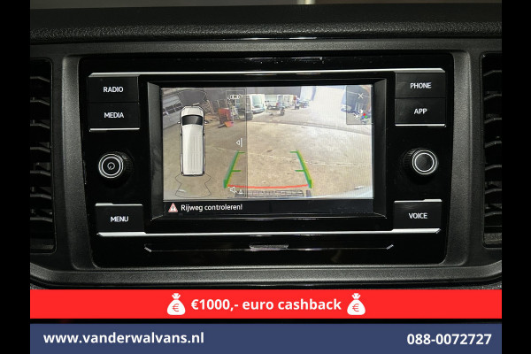 Volkswagen Crafter 2.0 TDI 141pk L3H3 L2H2 Euro6 Airco | Camera | Apple Carplay | Cruisecontrol Android Auto, Parkeersensoren, Bijrijdersbank, 3000kg Trekvermogen, zilver