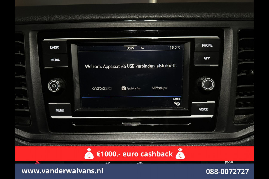 Volkswagen Crafter 2.0 TDI 141pk L3H3 L2H2 Euro6 Airco | Camera | Apple Carplay | Cruisecontrol Android Auto, Parkeersensoren, Bijrijdersbank, 3000kg Trekvermogen, zilver