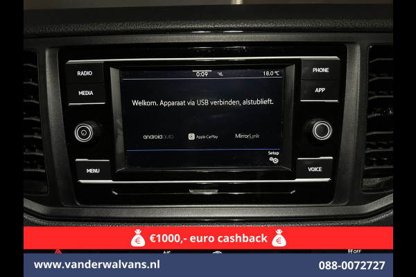 Volkswagen Crafter 2.0 TDI 141pk L3H3 L2H2 Euro6 Airco | Camera | Apple Carplay | Cruisecontrol Android Auto, Parkeersensoren, Bijrijdersbank, 3000kg Trekvermogen, zilver