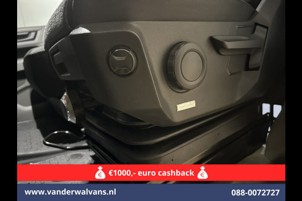 Volkswagen Crafter 2.0 TDI 141pk L3H3 L2H2 Euro6 Airco | Camera | Apple Carplay | Cruisecontrol Android Auto, Parkeersensoren, Bijrijdersbank, 3000kg Trekvermogen, zilver