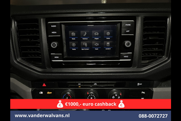 Volkswagen Crafter 2.0 TDI 141pk L3H3 L2H2 Euro6 Airco | Camera | Apple Carplay | Cruisecontrol Android Auto, Parkeersensoren, Bijrijdersbank, 3000kg Trekvermogen, zilver