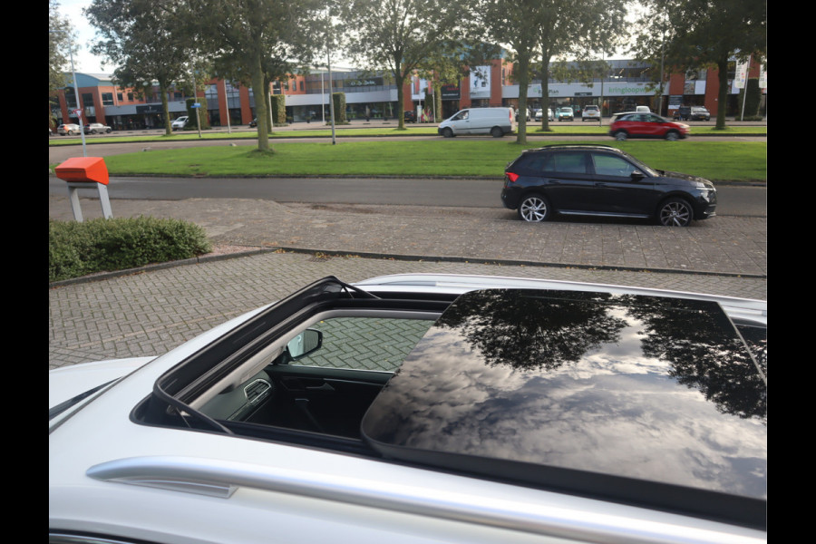 Volkswagen Tiguan 2.0 TSI 4Motion Highline / R-Line / Panoramadak