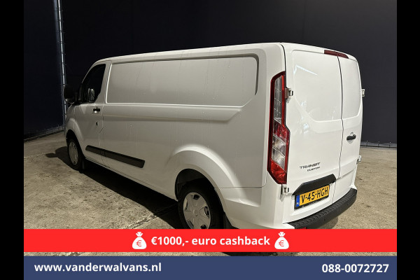 Ford Transit Custom 2.0 TDCI L2H1 Euro6 *Rijklaar Direct Rijden* Airco | Camera | Android auto | Cruisecontrol | Parkeersensoren verwarmde voorruit, bijrijdersbank, 2800kg trekvermogen Ford Transit Custom 2.0 TDCI L2H1 Euro6 *Rijklaar Direct Rijden* Airco | Camera | Android auto | Cruisecontrol | Parkeersensoren verwarmde voorruit, bijrijdersbank, 2800kg trekvermogen