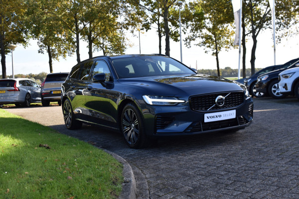 Volvo V60 T6 350PK Plug-in hybrid AWD Plus Dark | 360 Camera | H&K | Blis | ACC | Stoelverwarming | Leder Volvo V60 T6 350PK Plug-in hybrid AWD Plus Dark | 360 Camera | H&K | Blis | ACC | Stoelverwarming | Leder