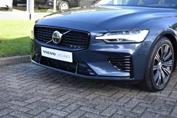 Volvo V60 T6 350PK Plug-in hybrid AWD Plus Dark | 360 Camera | H&K | Blis | ACC | Stoelverwarming | Leder Volvo V60 T6 350PK Plug-in hybrid AWD Plus Dark | 360 Camera | H&K | Blis | ACC | Stoelverwarming | Leder