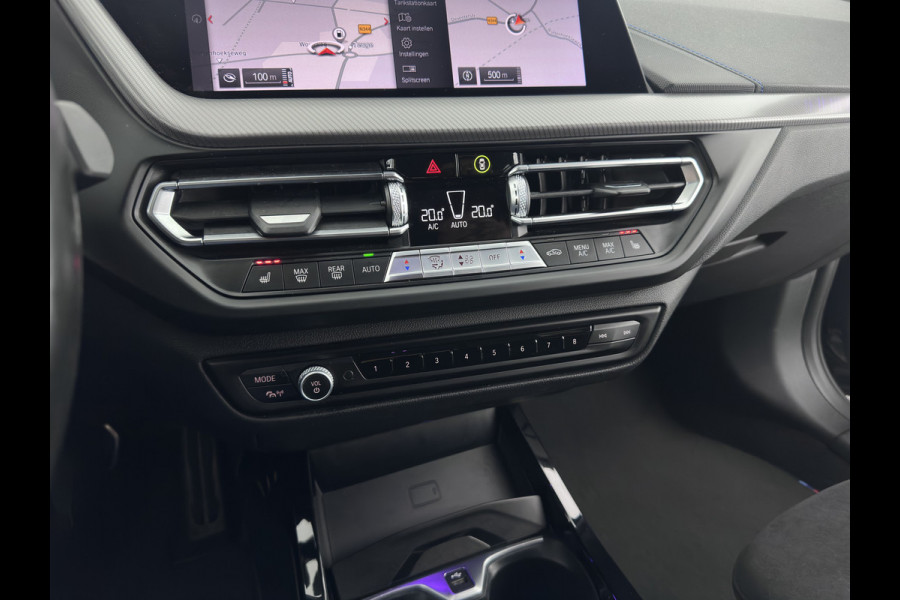 BMW 1-serie M135i xDrive M-Sportpack High Executive Aut. *ALCANTARA-MICROFIBRE | FULL-LED | HEATED-SPORTSEATS | SHIFT-PADDLES | DIGI-COCKPIT | HEAD-UP | NAVI-FULLMAP | DAB+ | PRIVACY-GLASS | AMBIENT-LIGHT | CARBON-INLAY | CARPLAY | 19''ALU* BMW 1-serie M135i xDrive M-Sportpack High Executive Aut. *ALCANTARA-MICROFIBRE | FULL-LED | HEATED-SPORTSEATS | SHIFT-PADDLES | DIGI-COCKPIT | HEAD-UP | NAVI-FULLMAP | DAB+ | PRIVACY-GLASS | AMBIENT-LIGHT | CARBON-INLAY | CARPLAY | 19''ALU*