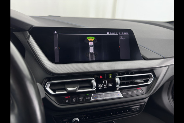 BMW 1-serie M135i xDrive M-Sportpack High Executive Aut. *ALCANTARA-MICROFIBRE | FULL-LED | HEATED-SPORTSEATS | SHIFT-PADDLES | DIGI-COCKPIT | HEAD-UP | NAVI-FULLMAP | DAB+ | PRIVACY-GLASS | AMBIENT-LIGHT | CARBON-INLAY | CARPLAY | 19''ALU* BMW 1-serie M135i xDrive M-Sportpack High Executive Aut. *ALCANTARA-MICROFIBRE | FULL-LED | HEATED-SPORTSEATS | SHIFT-PADDLES | DIGI-COCKPIT | HEAD-UP | NAVI-FULLMAP | DAB+ | PRIVACY-GLASS | AMBIENT-LIGHT | CARBON-INLAY | CARPLAY | 19''ALU*