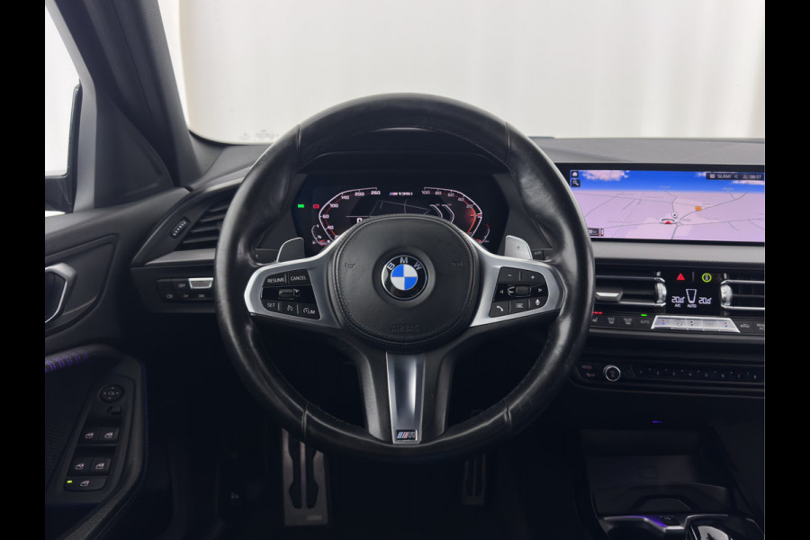 BMW 1-serie M135i xDrive M-Sportpack High Executive Aut. *ALCANTARA-MICROFIBRE | FULL-LED | HEATED-SPORTSEATS | SHIFT-PADDLES | DIGI-COCKPIT | HEAD-UP | NAVI-FULLMAP | DAB+ | PRIVACY-GLASS | AMBIENT-LIGHT | CARBON-INLAY | CARPLAY | 19''ALU* BMW 1-serie M135i xDrive M-Sportpack High Executive Aut. *ALCANTARA-MICROFIBRE | FULL-LED | HEATED-SPORTSEATS | SHIFT-PADDLES | DIGI-COCKPIT | HEAD-UP | NAVI-FULLMAP | DAB+ | PRIVACY-GLASS | AMBIENT-LIGHT | CARBON-INLAY | CARPLAY | 19''ALU*