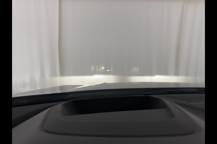 BMW 1-serie M135i xDrive M-Sportpack High Executive Aut. *ALCANTARA-MICROFIBRE | FULL-LED | HEATED-SPORTSEATS | SHIFT-PADDLES | DIGI-COCKPIT | HEAD-UP | NAVI-FULLMAP | DAB+ | PRIVACY-GLASS | AMBIENT-LIGHT | CARBON-INLAY | CARPLAY | 19''ALU* BMW 1-serie M135i xDrive M-Sportpack High Executive Aut. *ALCANTARA-MICROFIBRE | FULL-LED | HEATED-SPORTSEATS | SHIFT-PADDLES | DIGI-COCKPIT | HEAD-UP | NAVI-FULLMAP | DAB+ | PRIVACY-GLASS | AMBIENT-LIGHT | CARBON-INLAY | CARPLAY | 19''ALU*