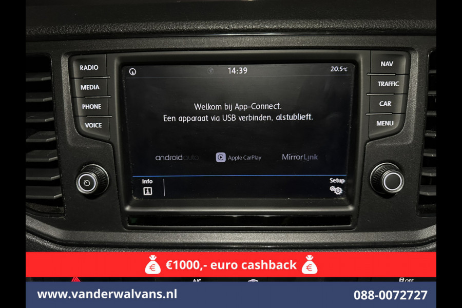 Volkswagen Crafter 2.0 TDI 140 pk L3H3 L2H2 Euro6 Airco | Camera | Navigatie | Apple Carplay | Massagestoel Android Auto, Parkeersensoren, 3000kg trekvermogen