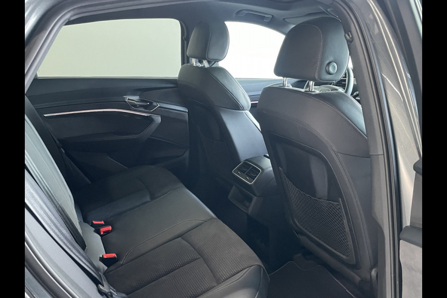 Audi Q8 Sportback e-tron 50 quattro S Edition 95 kWh / Panorama Dak / Camera Audi Q8 Sportback e-tron 50 quattro S Edition 95 kWh / Panorama Dak / Camera