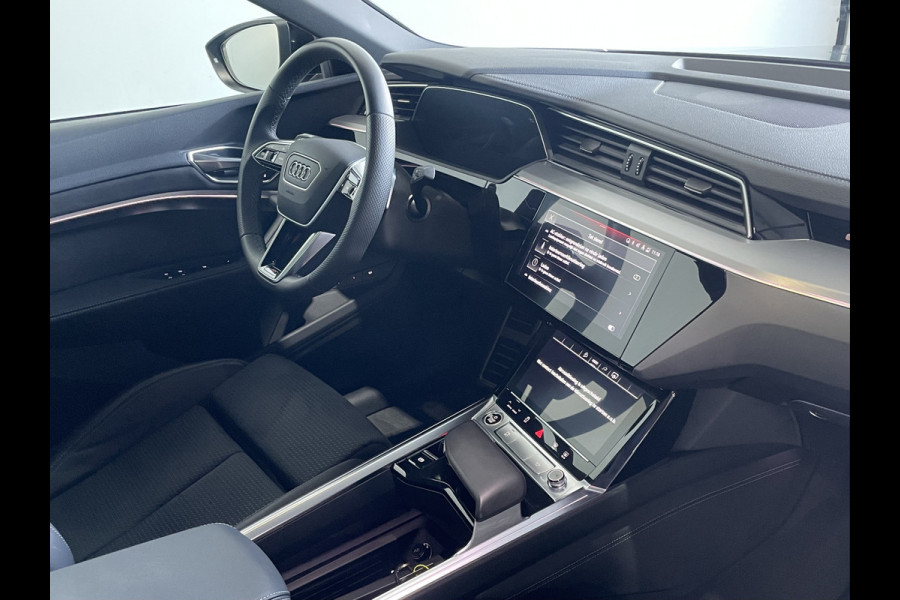 Audi Q8 Sportback e-tron 50 quattro S Edition 95 kWh / Panorama Dak / Camera Audi Q8 Sportback e-tron 50 quattro S Edition 95 kWh / Panorama Dak / Camera