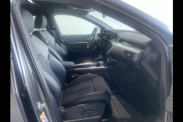 Audi Q8 Sportback e-tron 50 quattro S Edition 95 kWh / Panorama Dak / Camera Audi Q8 Sportback e-tron 50 quattro S Edition 95 kWh / Panorama Dak / Camera