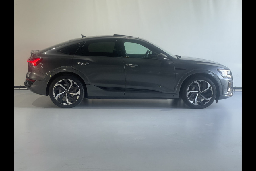 Audi Q8 Sportback e-tron 50 quattro S Edition 95 kWh / Panorama Dak / Camera Audi Q8 Sportback e-tron 50 quattro S Edition 95 kWh / Panorama Dak / Camera