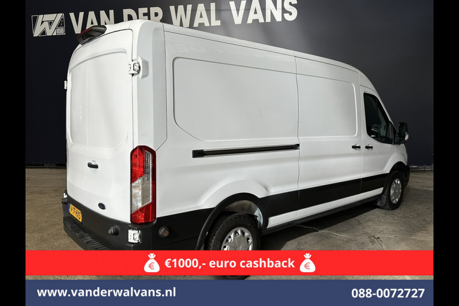 Ford Transit 2.0 TDCI 131pk L3H2 Euro6 Airco | Navigatie | Camera | Cruisecontrol | Apple Carplay | Stoelverwarming Android Auto, verwarmde voorruit, Parkeersensoren, Bijrijdersbank