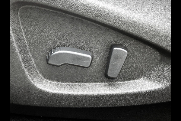 Renault Kadjar 1.3 TCe 140PK Intens / CAMERA / NAVI / LEDER