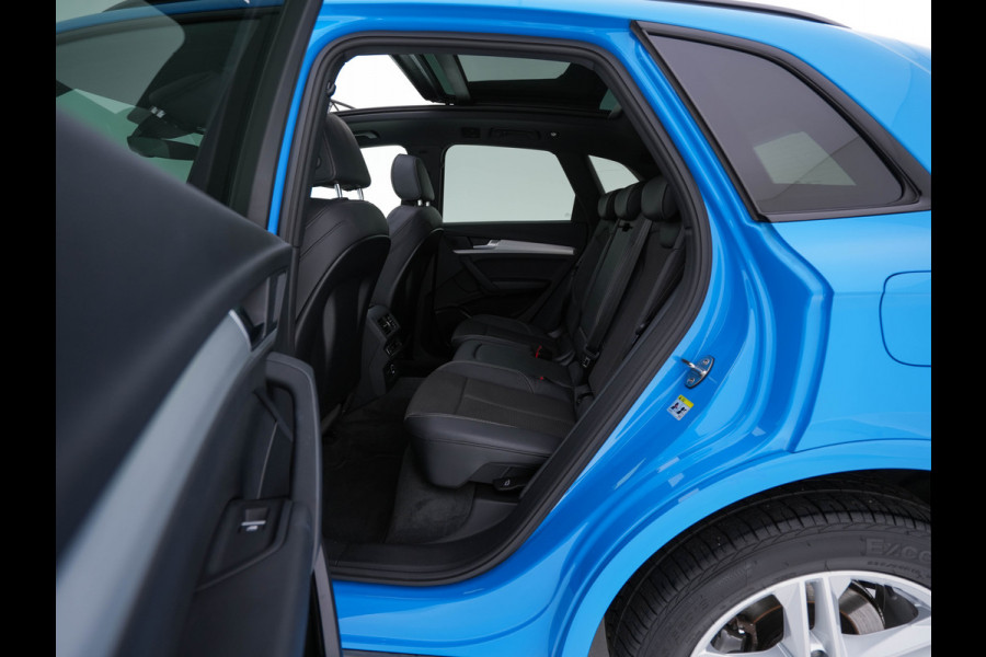 Audi Q5 Audi Q5 50 TFSI e S-Line Black-Edition Quattro Plug-In (INCL-BTW) *PANO | LEATHER-FABRIC | FULL-LED | DIGI-COCKPIT | NAVI-FULLMAP | HEATED-SPORTSEATS | KEYLESS | DAB+ | CAMERA | PRIVACY-GLASS | SHIFT-PADDLES | ECC | AMBIENT-LIGHT | PDC | CRUISE .