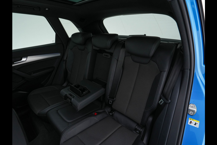 Audi Q5 Audi Q5 50 TFSI e S-Line Black-Edition Quattro Plug-In (INCL-BTW) *PANO | LEATHER-FABRIC | FULL-LED | DIGI-COCKPIT | NAVI-FULLMAP | HEATED-SPORTSEATS | KEYLESS | DAB+ | CAMERA | PRIVACY-GLASS | SHIFT-PADDLES | ECC | AMBIENT-LIGHT | PDC | CRUISE .