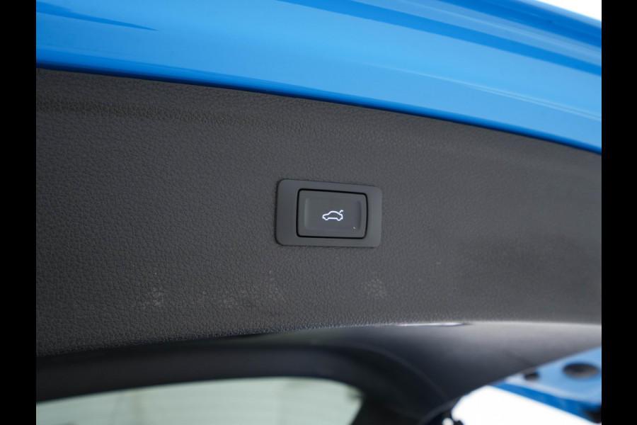 Audi Q5 Audi Q5 50 TFSI e S-Line Black-Edition Quattro Plug-In (INCL-BTW) *PANO | LEATHER-FABRIC | FULL-LED | DIGI-COCKPIT | NAVI-FULLMAP | HEATED-SPORTSEATS | KEYLESS | DAB+ | CAMERA | PRIVACY-GLASS | SHIFT-PADDLES | ECC | AMBIENT-LIGHT | PDC | CRUISE .