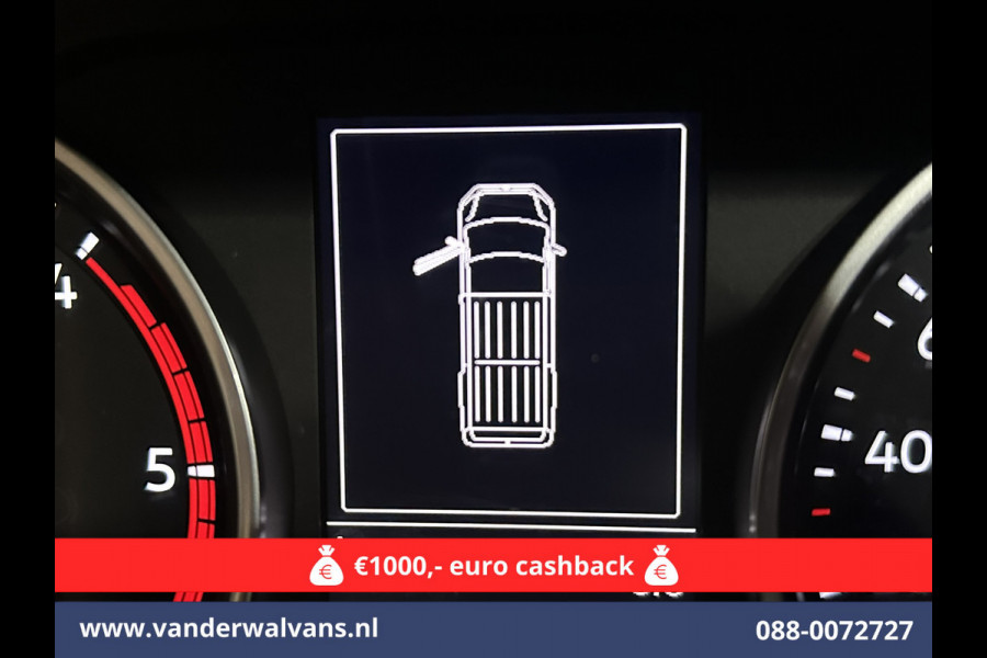Volkswagen Crafter 2.0 TDI 177pk L3H3 L2H2 Euro6 Airco | Massagestoel | Camera | Navigatie | Apple Carplay Android Auto, Cruisecontrol, Chauffeursstoel, 3000kg trekvermogen