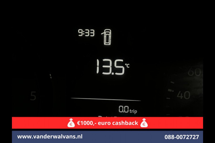 Volkswagen Crafter 2.0 TDI 140 pk L4H3 L3H2 Euro6 ** Airco | 3000kg trekhaak | Cruisecontrol | Parkeersensoren Bijrijdersbank