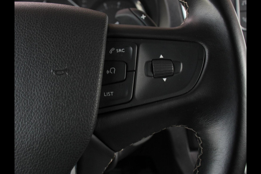 Opel Vivaro 2.0 CDTI Automaat 145 pk L3H1 Dubbele Cabine | Navigatie | Trekhaak | Airco | Parkeer sensoren | Betimmering Opel Vivaro 2.0 CDTI Automaat 145 pk L3H1 Dubbele Cabine | Navigatie | Trekhaak | Airco | Parkeer sensoren | Betimmering