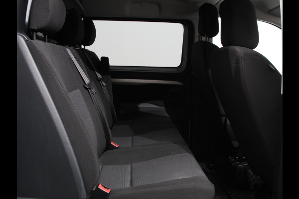 Opel Vivaro 2.0 CDTI Automaat 145 pk L3H1 Dubbele Cabine | Navigatie | Trekhaak | Airco | Parkeer sensoren | Betimmering Opel Vivaro 2.0 CDTI Automaat 145 pk L3H1 Dubbele Cabine | Navigatie | Trekhaak | Airco | Parkeer sensoren | Betimmering