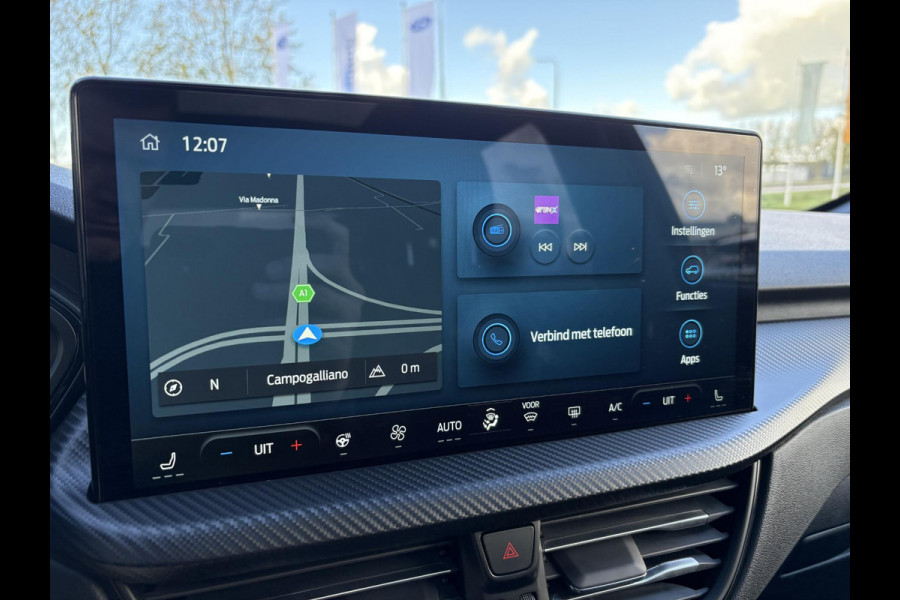 Ford Kuga 2.5 FHEV ST-Line X 190pk | Driver Assistance Pack | Technology Pack | Winterpack | Panoramadak | All Weather banden | Geen stekker nodig Ford Kuga 2.5 FHEV ST-Line X 190pk | Driver Assistance Pack | Technology Pack | Winterpack | Panoramadak | All Weather banden | Geen stekker nodig